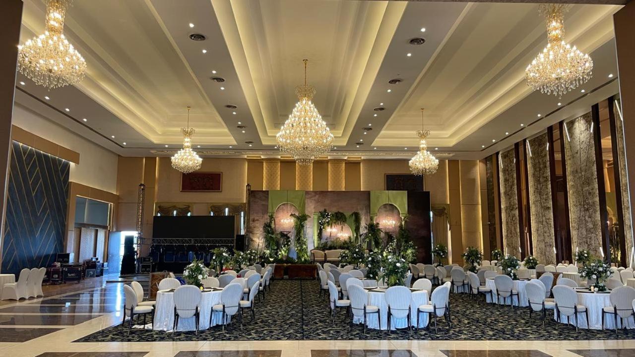 Grand Hotel Nawanshahr Nawāshahr エクステリア 写真