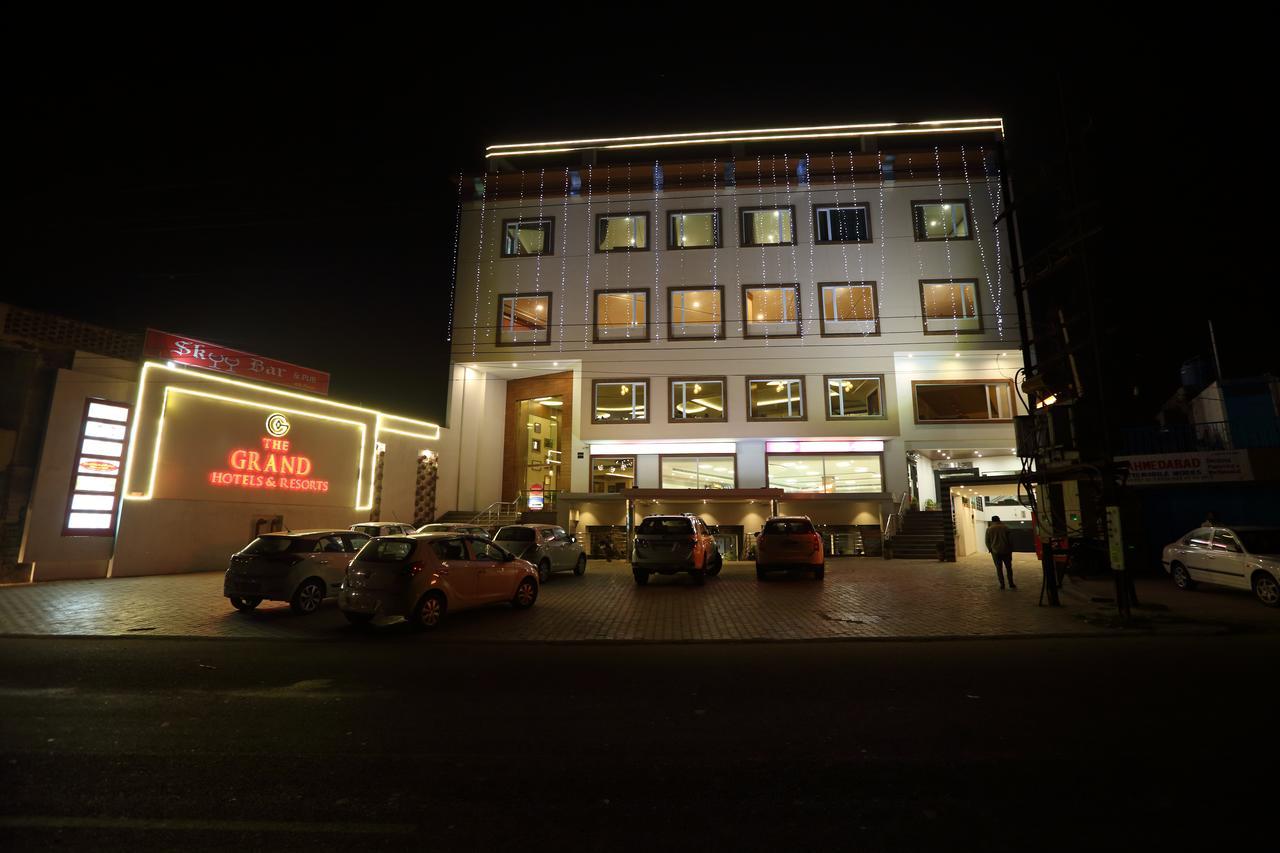 Grand Hotel Nawanshahr Nawāshahr エクステリア 写真