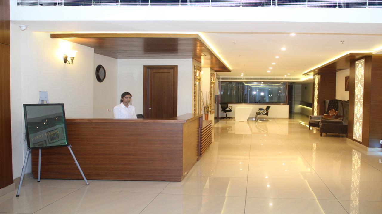 Grand Hotel Nawanshahr Nawāshahr エクステリア 写真