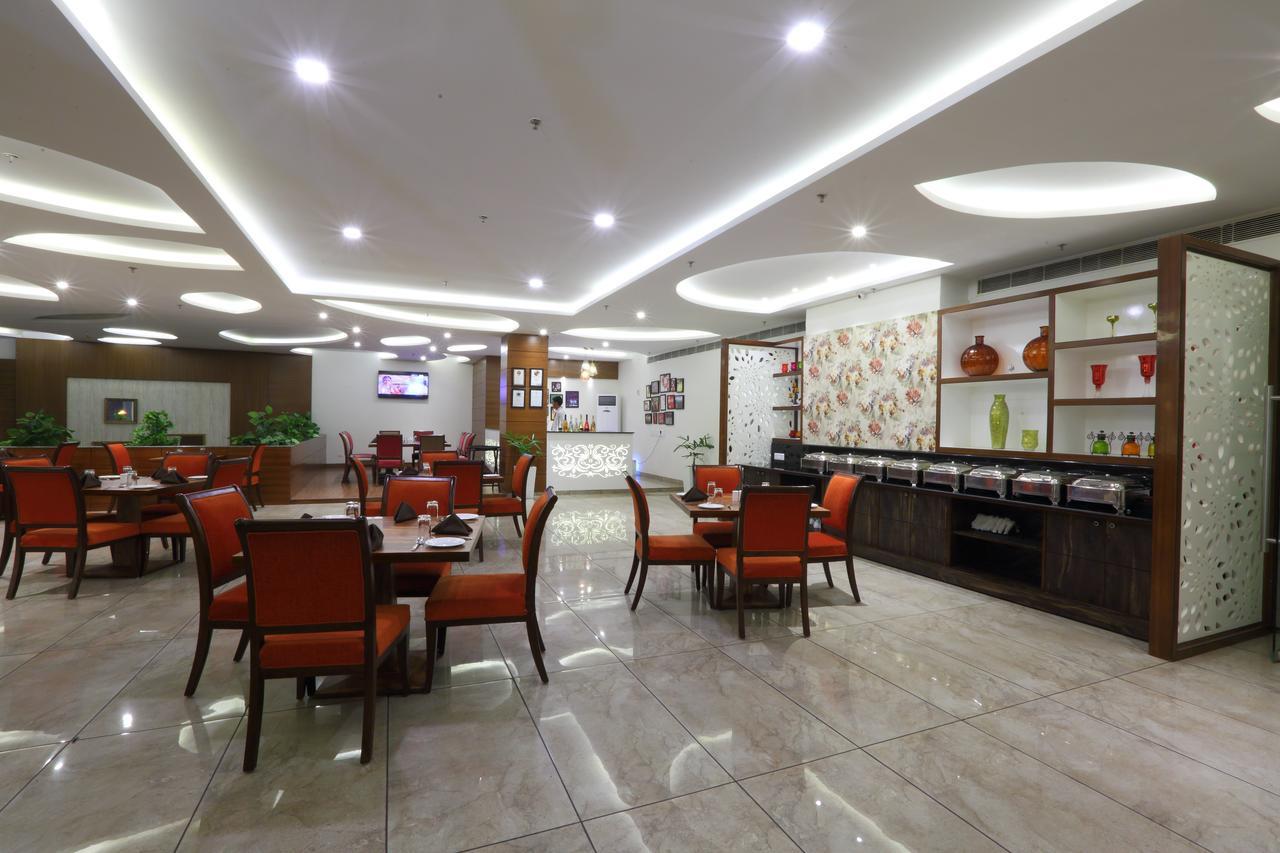 Grand Hotel Nawanshahr Nawāshahr エクステリア 写真