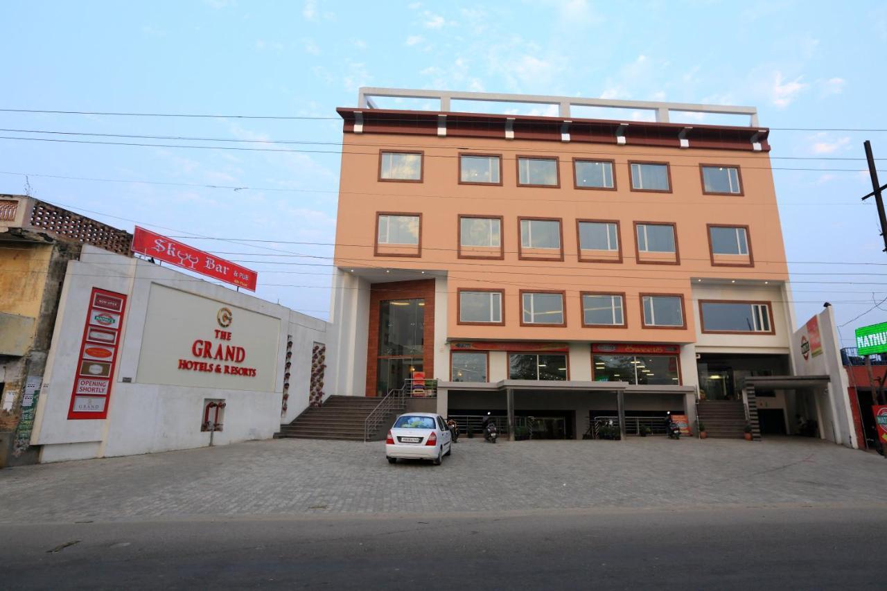Grand Hotel Nawanshahr Nawāshahr エクステリア 写真