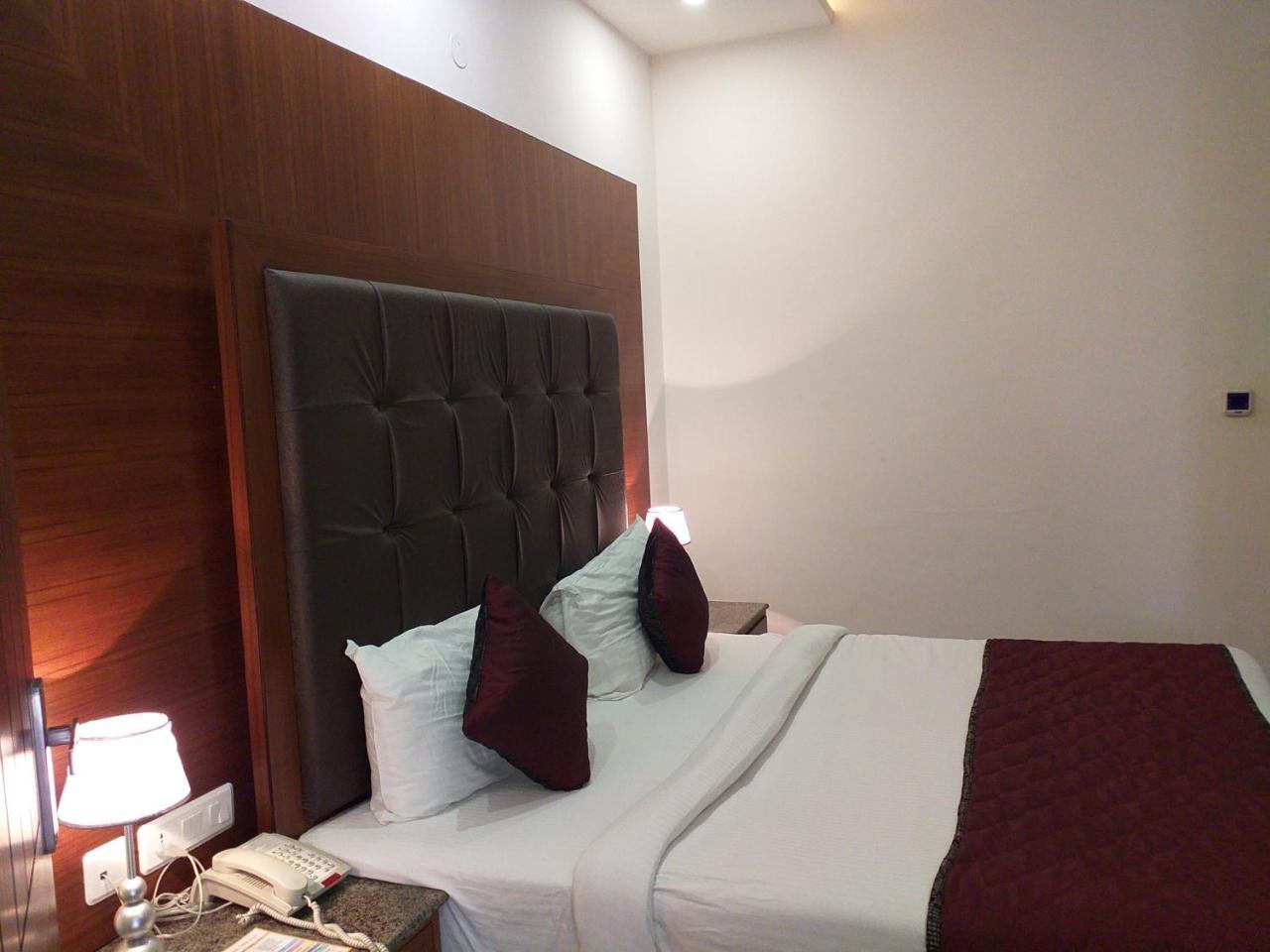 Grand Hotel Nawanshahr Nawāshahr エクステリア 写真