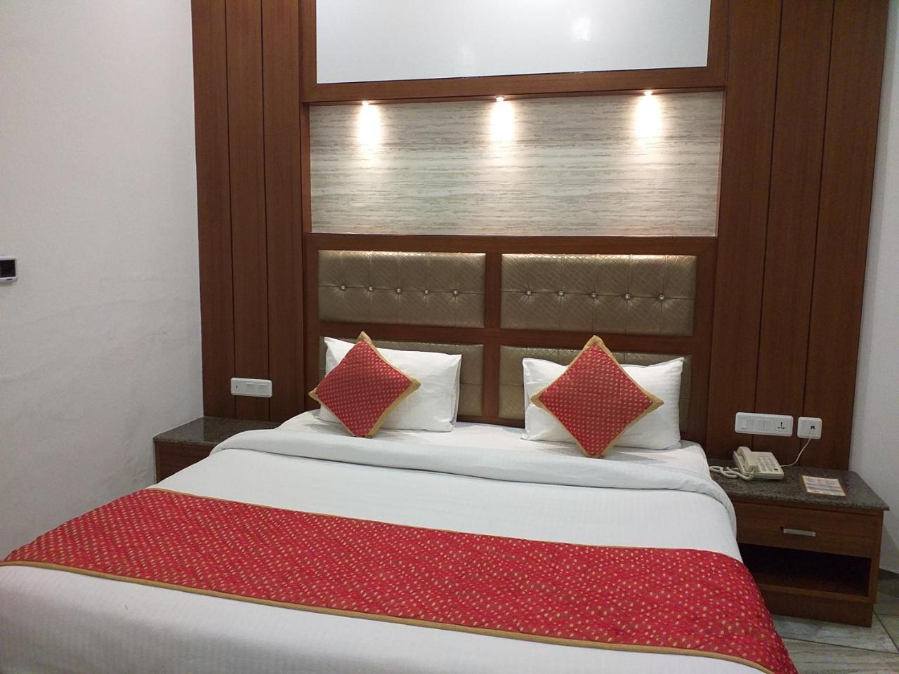 Grand Hotel Nawanshahr Nawāshahr エクステリア 写真