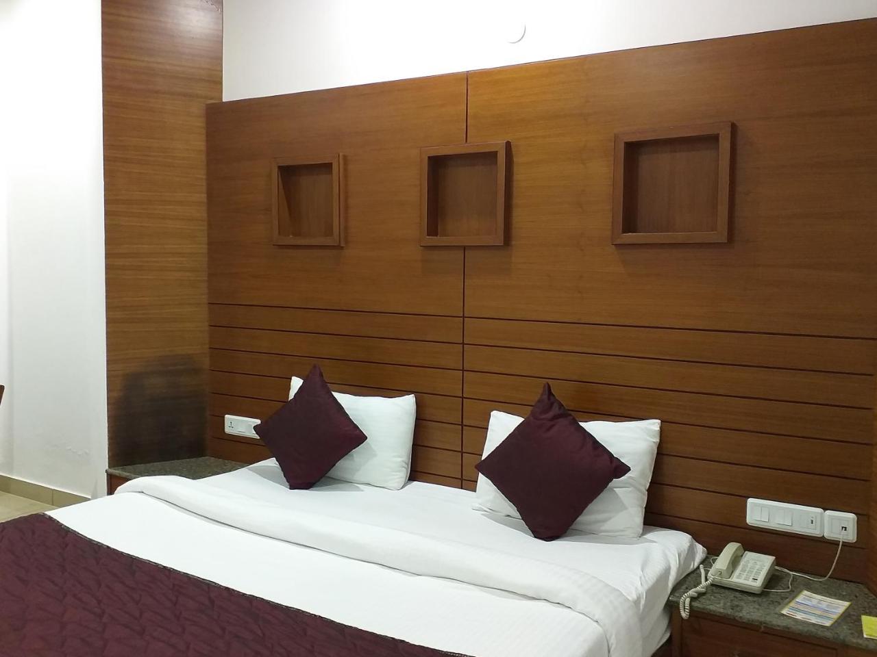 Grand Hotel Nawanshahr Nawāshahr エクステリア 写真