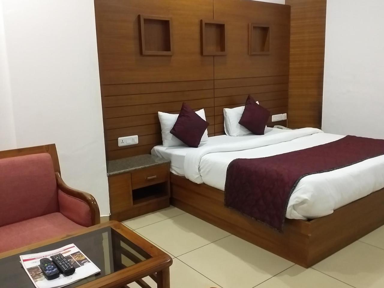 Grand Hotel Nawanshahr Nawāshahr エクステリア 写真