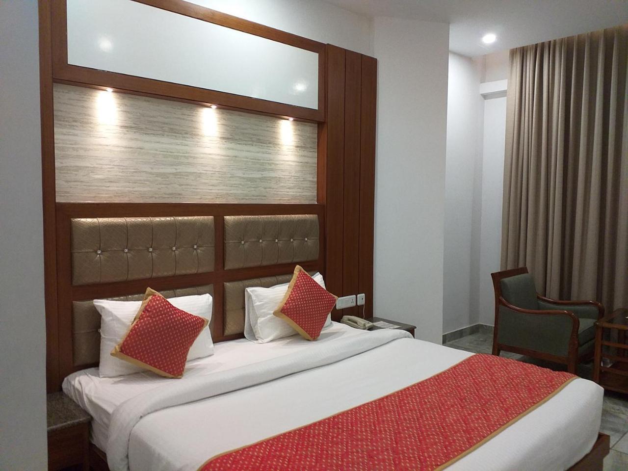 Grand Hotel Nawanshahr Nawāshahr エクステリア 写真